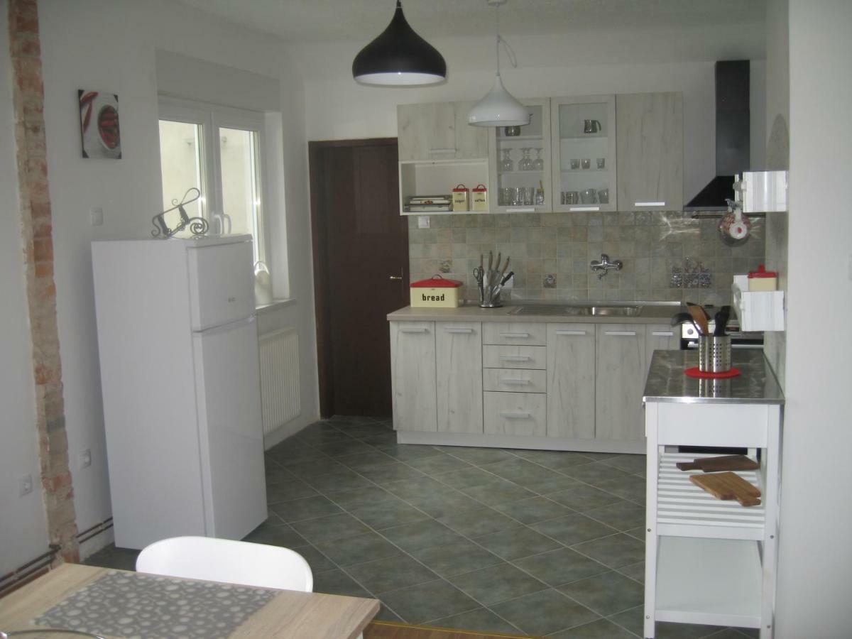 R&G Apartment Zirovnica Luaran gambar